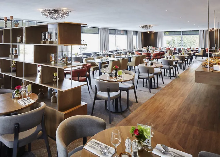 Der Valk Den Haag فندق فاسّينار