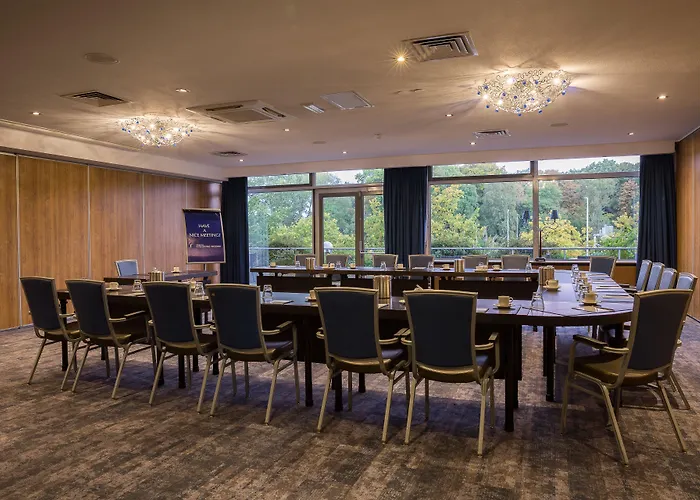 Der Valk Den Haag فاسّينار