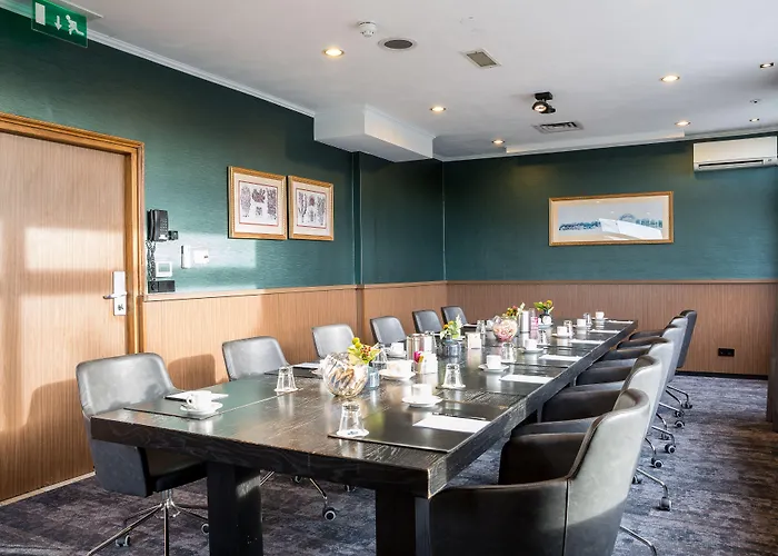 Der Valk Den Haag 4*