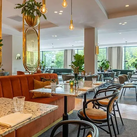 Hotel Der Valk Den Haag 4*
